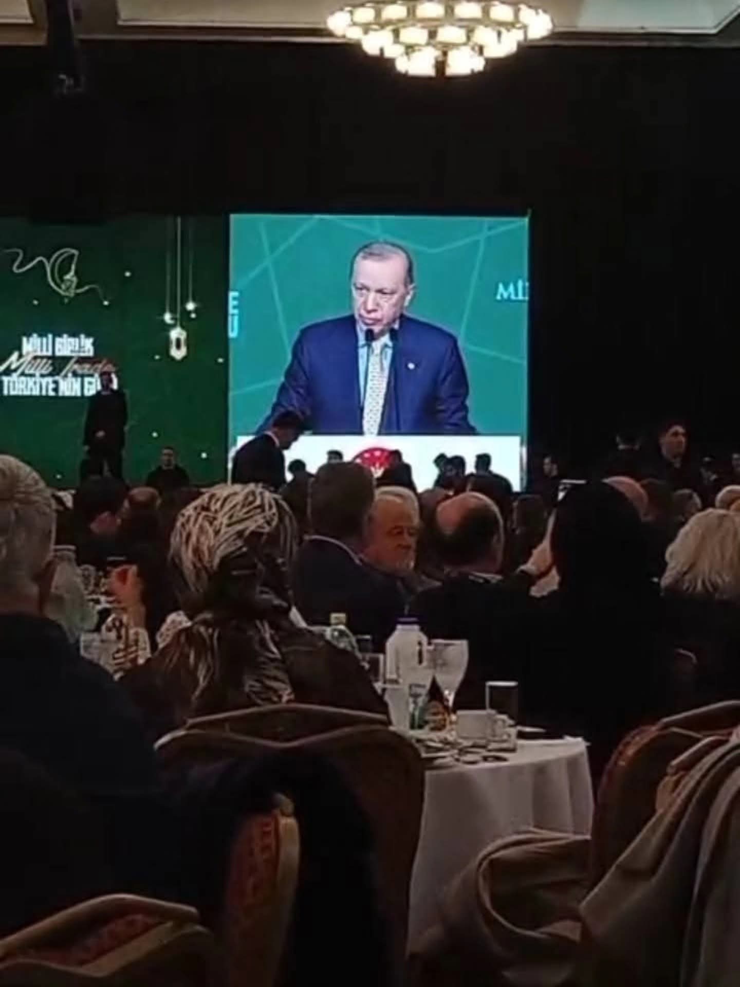 أردوغان: أولويتنا الحفاظ على تركيا بعيداً عن “حفرة النار”.. وتحذير من الاستفزازات الطائفية بالتزامن مع الهجمات على إيران