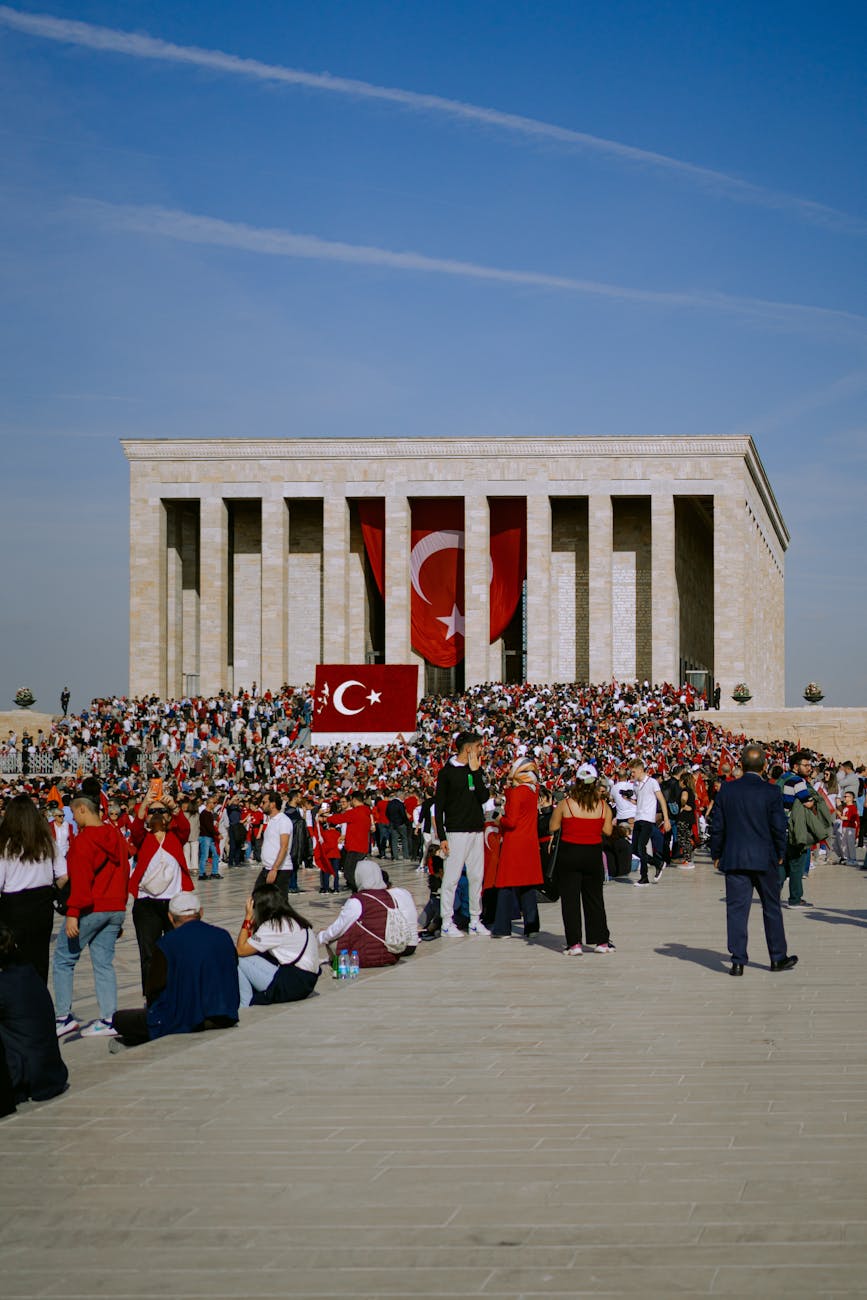 أردوغان يدين الهجمات الأمريكية الإسرائيلية على إيران: “انتهاك صارخ”